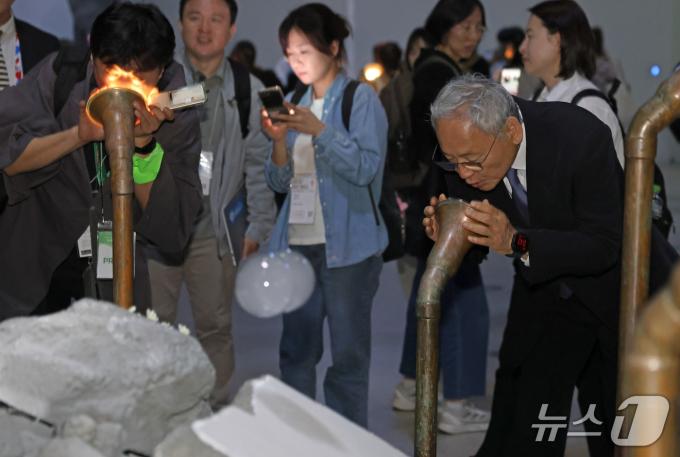 문화체육관광부가 '2025 오사카·간사이 세계 엑스포'에서 13일 '한국의 날'을 맞아 조선통신사를 재현하고 전통과 현대를 아우르는 다양한 문화행사를 펼쳤다.