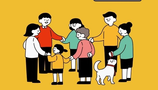 수원시가 명예사회복지공무원 활동을 지원하기 위해 제작한 '위기가구 발굴 활동 매뉴얼' /사진제공=수원시