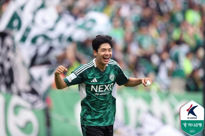 8골로 리그 득점 순위 1위까지 뛰어오른 전진우 (프로축구연맹 제공)