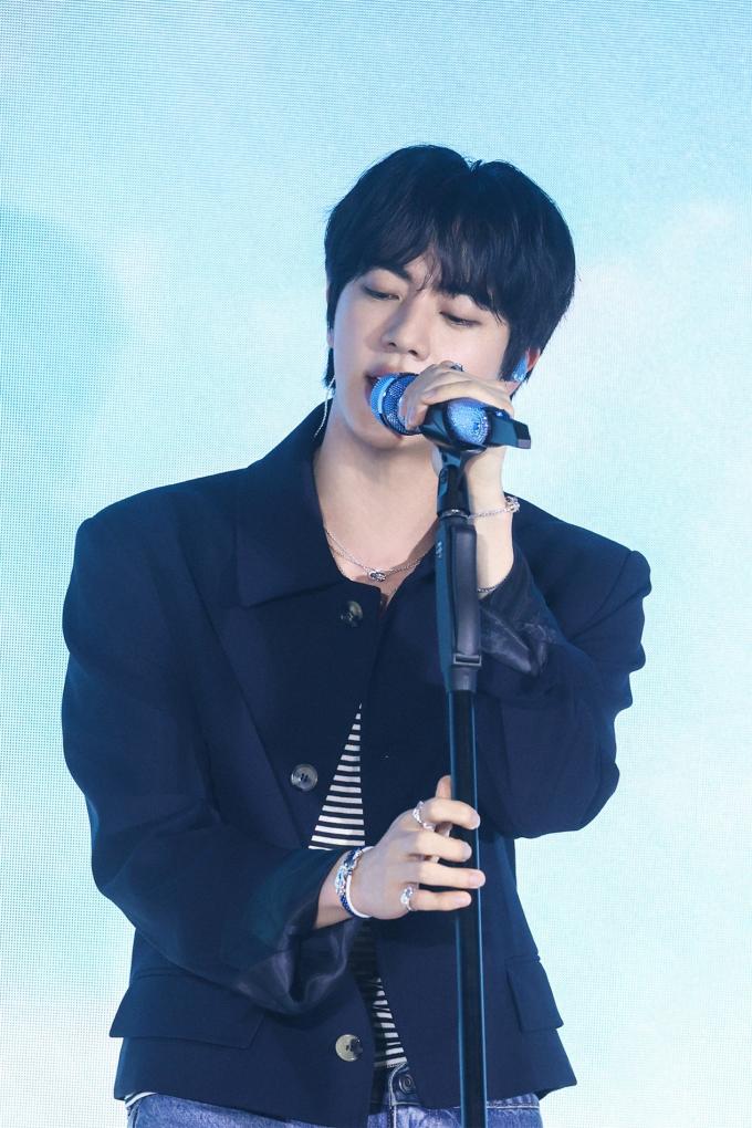 방탄소년단 진/빅히트 뮤직 제공