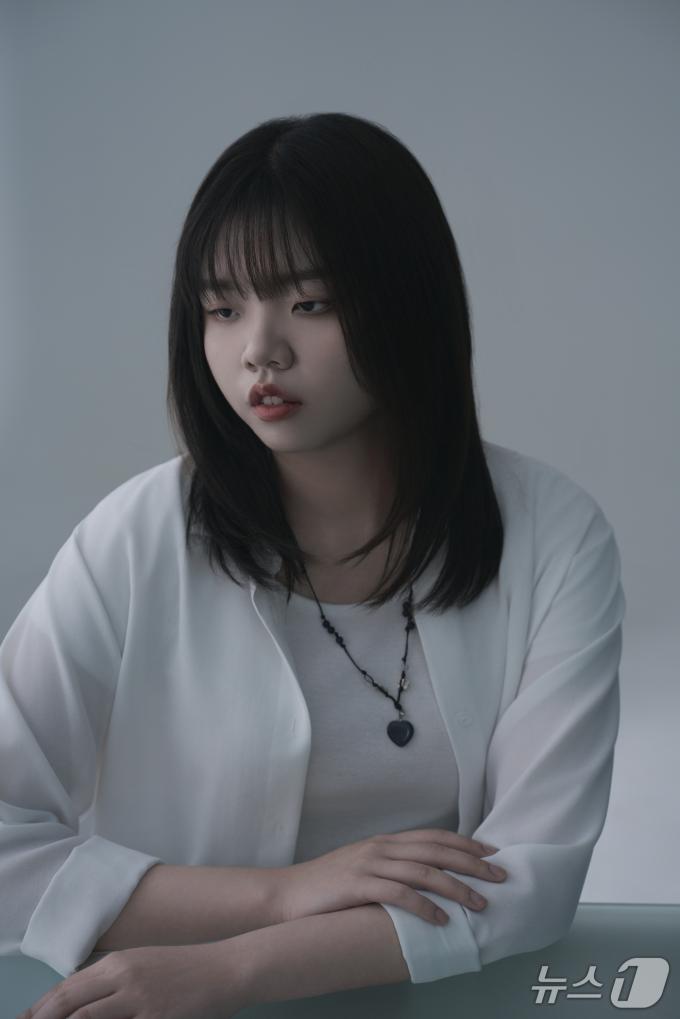 윤강은 작가(제공 민음사)