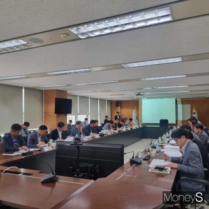 광주지방고용노동청은 20일  '건설업 중대재해 감축을 위한 건설사 CEO간담회'를 개최했다/사진=광주고용노동청 제공.