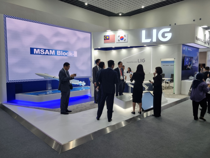 LIG넥스원이 말레이시아에서 열린 방산전시회 'LIMA 2025'에 참가했다./사진=LIG넥스원