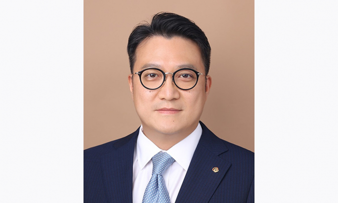 김동선 한화갤러리아 매리비전총괄 부사장이 아워홈 인수후 한화 출신 인사들을 사내이사로 선임하며 이사회를 재편했다. 사진은 김태원 아워홈 신임 대표이사. /사진=아워홈