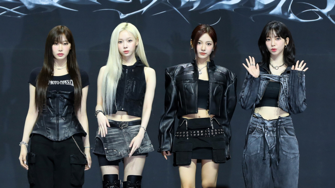 걸그룹 에스파가 '제1회 뮤직 어워즈 재팬 2025'에서 베스트송 아시아를 수상했다. 사진은 그룹 에스파가 지난해 5월27일 서울 용산구 한남동 블루스퀘어에서 열린 첫 정규 앨범 발매 기념 쇼케이스에서 포즈를 취하고 있는 모습. /사진=뉴시스