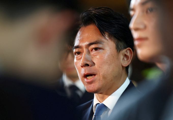 쌀값 급등에 대응해 일본 정부가 비축미 방출 등 긴급 조치에 나섰다. 사진은 지난 21일 고이즈미 신지로 신임 농림수산상이 도쿄에서 언론과 인터뷰하는 모습. /사진=로이터