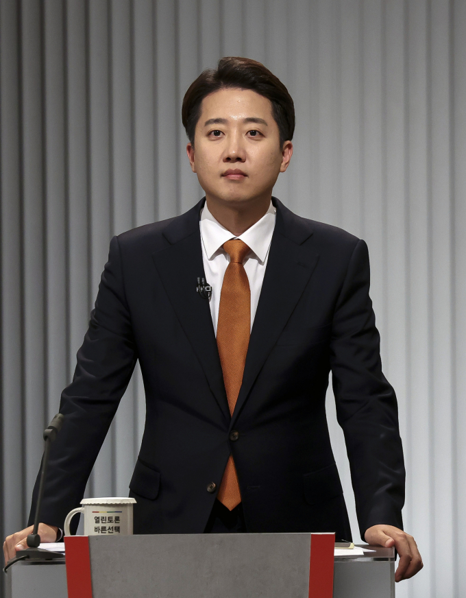 이준석 개혁신당 대선 후보가 전국장애인차별철폐연대(전장연) 시위와 동덕여대 시위를 비판했다. 사진은 23일 대선 후보자 토론에 참석한 이준석 후보. /사진=뉴시스(국회사진기자단)