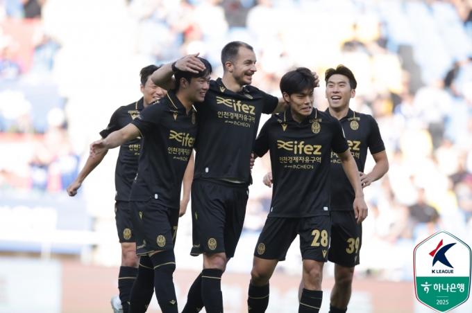 팀에 대한 애정이 각별한 '파검의 피니셔' 무고사 (한국프로축구연맹 제공)