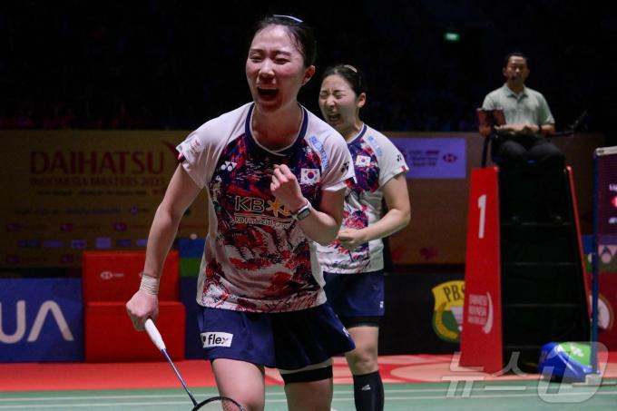 배드민턴 여자복식 김혜정(앞)-공희용조. ⓒ AFP=뉴스1