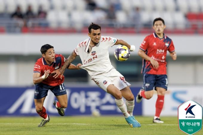 김천 상무와 수원FC가 1-1 무승부를 거뒀다.(한국프로축구연맹 제공)