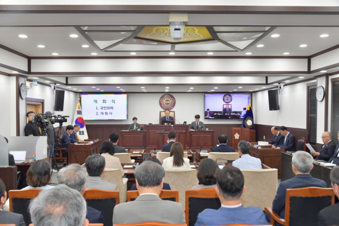 2일 열린 동두천시의회 제338회 제1차 정례회 모습. /사진제공=동두천시의회