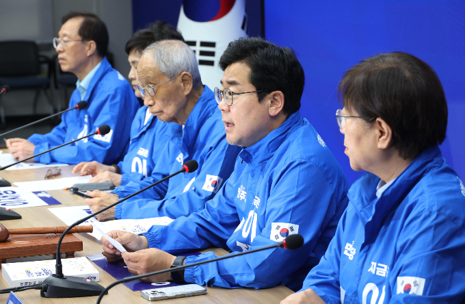 박찬대 더불어민주당 상임총괄선거대책위원장이 3일 본투표 당일 투표를 적극 호소했다. 사진은 전날 오전 서울 여의도 더불어민주당 중앙당사에서 열린 중앙선거대책위원회의에서 발언하는 박 위원장. /사진=뉴시스
