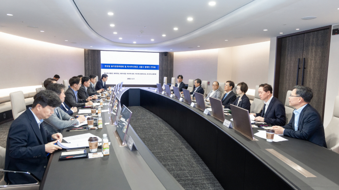 한진칼 윤리경영위원회 및 아시아나항공 주요 계열사의 경영진이 간담회를 진행했다. /사진=한진그룹