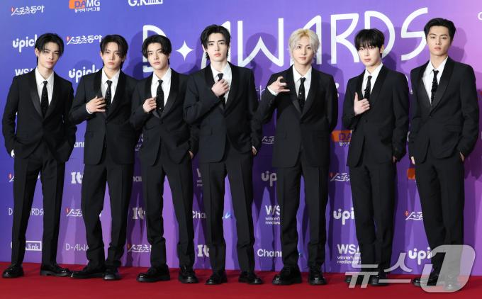 엔하이픈 니키(왼쪽부터)와 희승, 제이크, 성훈, 정원, 선우, 제이 2025.2.22/뉴스1 ⓒ News1 권현진 기자
