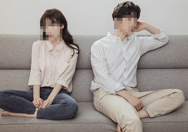 외도한 남편과 이혼 소송을 하게 된 여성이 조언을 구했다. 사진은 기사의 이해를 돕기 위한 자료 사진. /사진=클립아트코리아