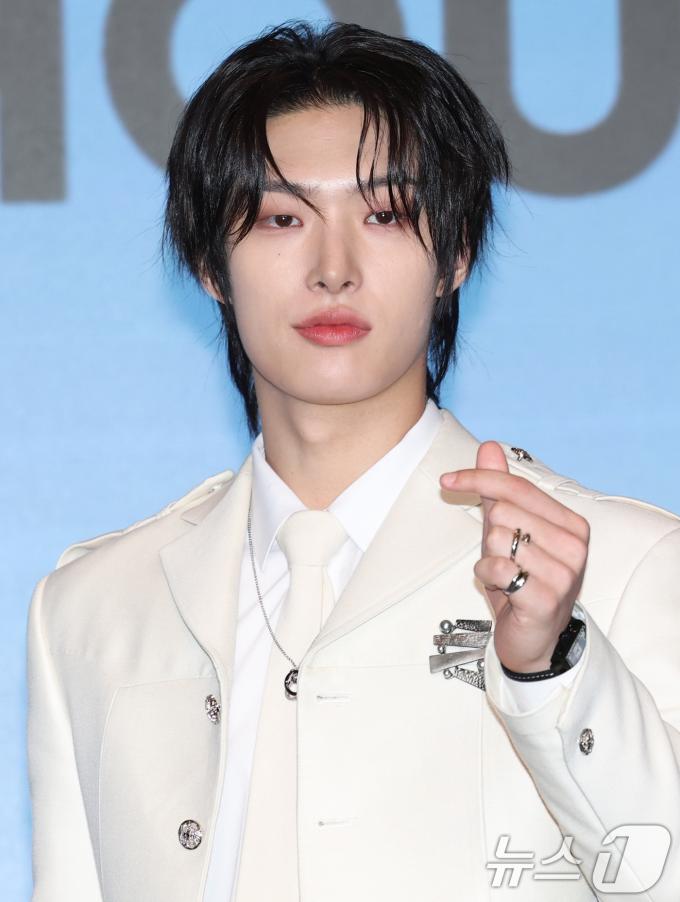 그룹 에이티즈(ATEEZ)의 민기가 12일 서울 마포구 호텔나루 서울 엠갤러리에서 가진 미니 12집 '골든 아워 : 파트 3'(GOLDEN HOUR : Part.3) 발매 기자간담회에서 포즈를 취하고 있다. 2025.6.12/뉴스1 ⓒ News1 권현진 기자