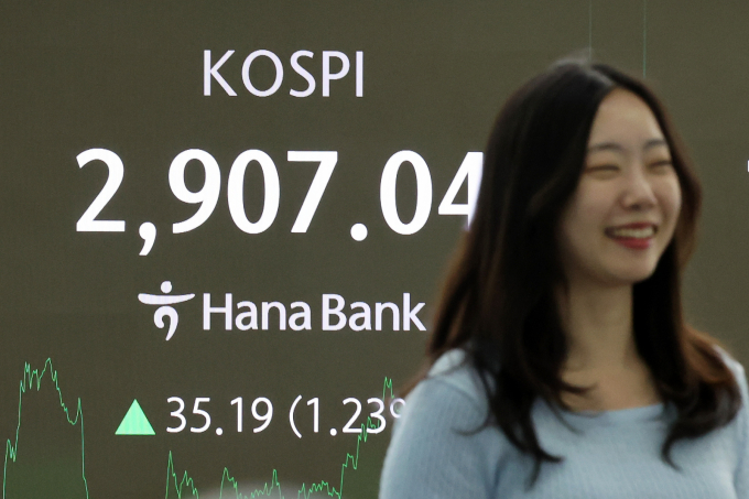 사진은 지난 11일 코스피가 2900선을 넘은 모습. /사진=뉴스1