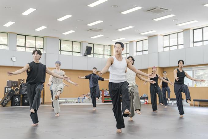 국립무용단 '파이브 바이브' 연습 모습(국립극장 제공)