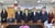 조규일 진주시장(왼쪽 네번째)과 차강 웁궁 자담바 주부산 몽골 영사(오른쪽 세번째) 등이 16일 진주시청에서 협력방안을 논의한 뒤 기념촬영을 하고 있다./사진=진주시