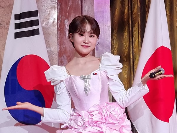 김다현