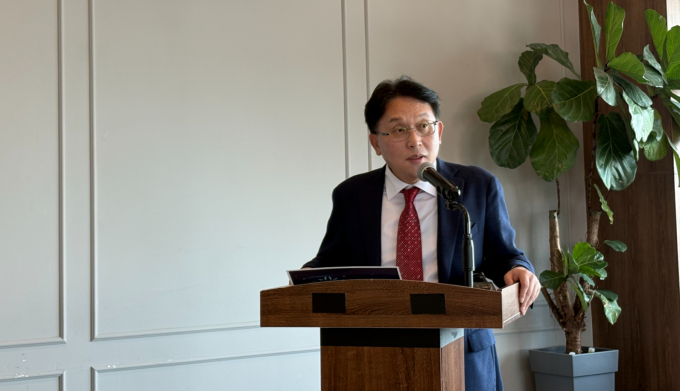 코스닥 상장을 준비하는 구독형 인공지능(AI) 기업 뉴엔AI가 세계시장 진출 포부를 밝혔다. 사진은 기업 설명회에 나선 배성환 뉴엔AI 대표./사진=안효건 기자