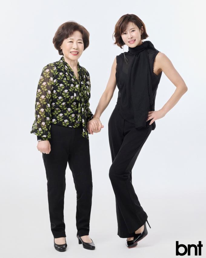 배우 예지원 모녀 / bnt 제공