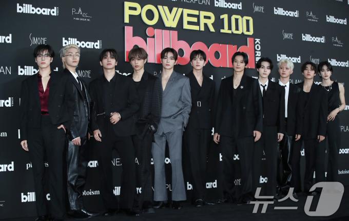 더보이즈 에릭(왼쪽부터)과 케빈, 상연, 선우, 현재, 영훈, 주연, 주학년, 큐, 제이콥, 뉴 2024.8.27/뉴스1 ⓒ News1 권현진 기자