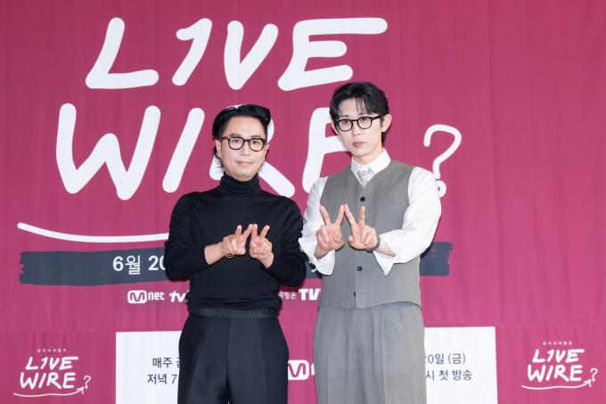 정재형(왼쪽), 코드 쿤스트/엠넷 제공
