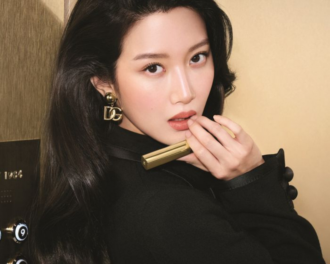 돌체앤가바나 뷰티가  '립 스틸로'를 선보였다. 해당 사진은 앰버서더 문가영과 함께 한 립 스틸로 캠페인 화보 사진. /사진=돌체앤가바나뷰티