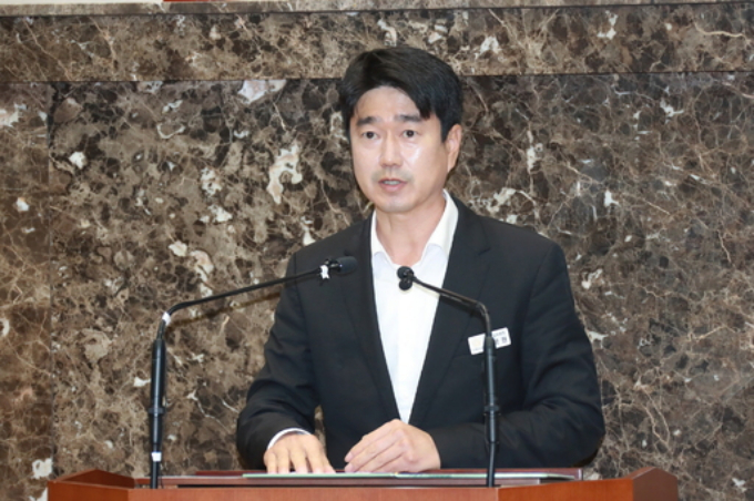  서학원 이천시의원이 지난 19일 제254회 정례회 5분 발언을 통해 이천시 과학고 유치 이후의 행정 구조와 실행 한계에 대한 문제점을 제기했다.  /사진제공=이천시의회