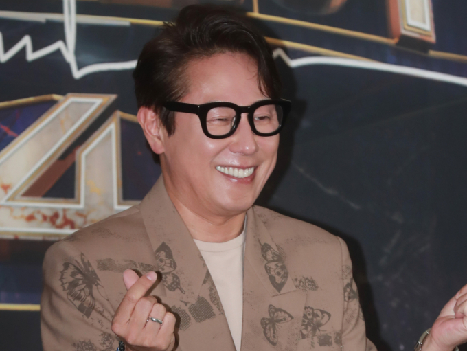 가수 윤종신이 10년 전 15억원에 매입한 서울 용산구 한남동 건물을 10년 만에 55억원에 팔았다. 사진은 지난 2023년 3월 서울 마포구 스탠포드호텔에서 진행된 JTBC 예능 '팬텀싱어4' 제작발표회에 참석한 가수 윤종신. /사진=머니투데이