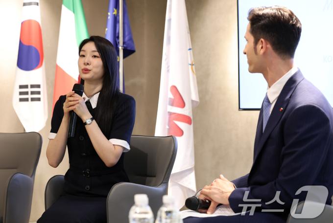 전 피겨스케이팅 선수 김연아가 25일 서울 강남구 신사동 하이스트리트 이탈리아에서 열린 2026 밀라노 코르티나 동계 올림픽 공식 설명회에서 발언하고 있다. 2025.6.25/뉴스1 ⓒ News1 김성진 기자