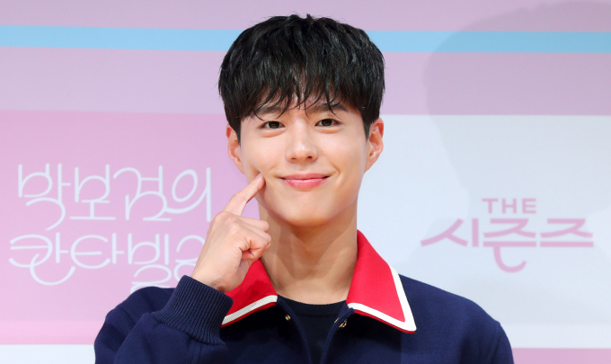 배우 박보검의 군생활 미담이 온라인커뮤니티를 통해 공개됐다. 사진은 지난 3월 서울 영등포구 여의도 KBS아트홀에서 진행된 KBS2 음악 프로그램 '더 시즌즈 - 박보검의 칸타빌레' 제작발표회에 참석한 배우 박보검. /사진=뉴시스