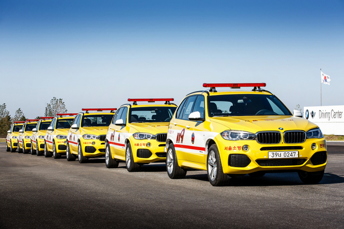 BMW 그룹 코리아가 서울시 소방재난본부에 기증한 X5 7대의 소모품 무상 교체를 무기한 연장 지원한다. /사진=BMW 그룹 코리아