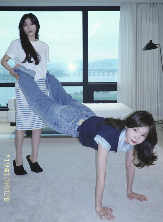 강민경 이해리