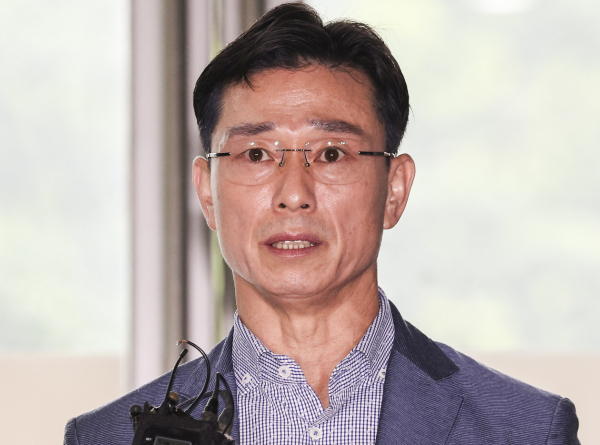 순직해병 특검팀이 임성근 전 해병대 1사단장을 불렀다. 사진은 임성근 전 해병대 1사단장이 지난 26일 서울 서초구 서초동에 마련된 이명현 채상병 특검 사무실에서 면담 전 입장문을 발표하고 있는 모습. /사진=뉴시스