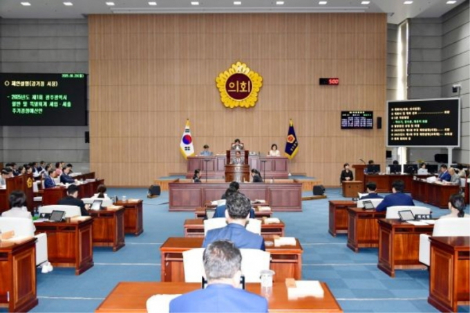 지난 23일 광주광역시의회 제333회 임시회 제1차 본회의를 개최하고 있다./사진=광주시의회