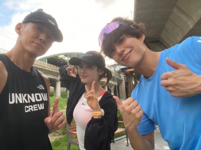 션, 뉴진스 다니엘, 박보검(왼쪽부터, 션 인스타그램)