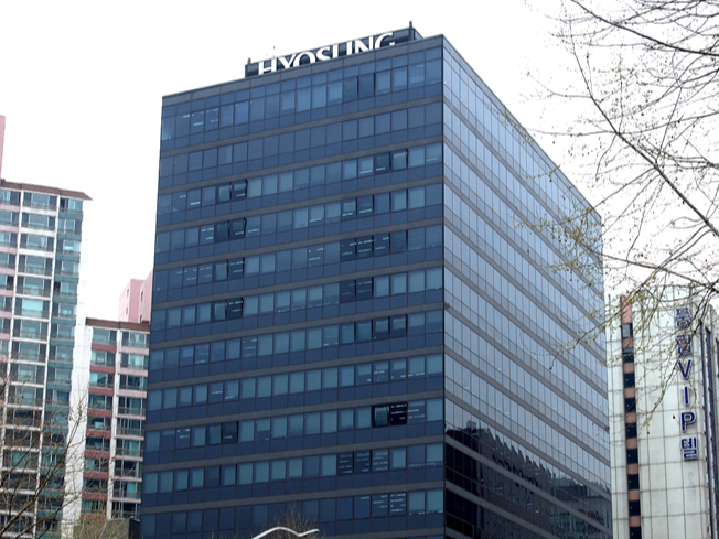 효성화학, 자산 매각에도 신용등급 강등...실적 부진에 재무부담↑ - 뉴스 썸네일 이미지