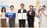 김석환 캠코 국유재산부문 총괄이사(왼쪽 세 번째)와 직원들이 기념촬영을 하고 있다./사진=캠코