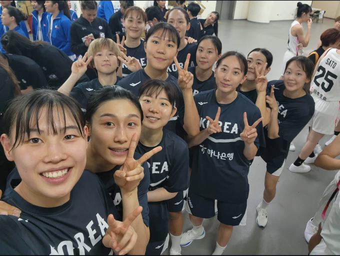 한국 여자농구대표팀이 국가대항전 윌리엄 존스컵 첫 경기에서 대만 대표팀에 대승을 거뒀다.(농구 국가대표팀 SNS 캡처)