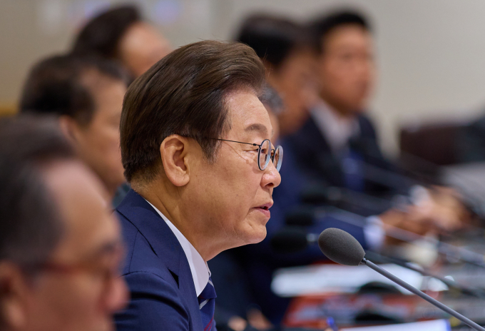 이재명 대통령이 최근 참모 회의에서 대통령 배우자를 포함해 친인척 비위 행위를 감찰하는 특별감찰관 임명 추진을 지시했다. 사진은 지난1일 이재명 대통령이 서울 용산 대통령실 청사에서 열린 국무회의에서 발언을 하고 있는 모습. /사진=뉴시스(대통령실 제공)