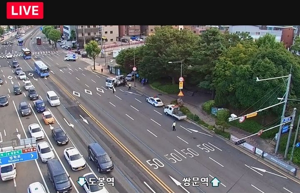 택시가 인도로 돌진해 4명이 다치는 사고가 발생했다. 사진은 지난 3일 서울 도봉구 방학사거리 교차로 모습. /사진=경찰청 UTC