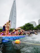 롯데월드타워가 6일 '2025 롯데 아쿠아슬론'을 개최했다. /사진=롯데물산