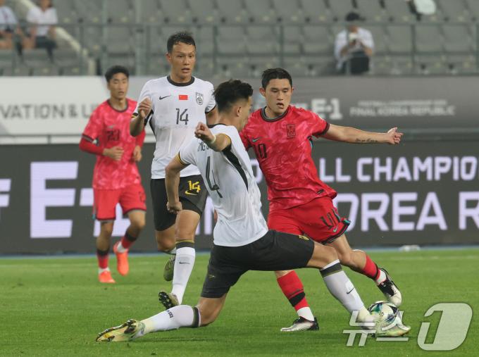 [뉴스1 PICK] 홍명보호, 중국과 동아시안컵 첫 경기서 3대0 완승