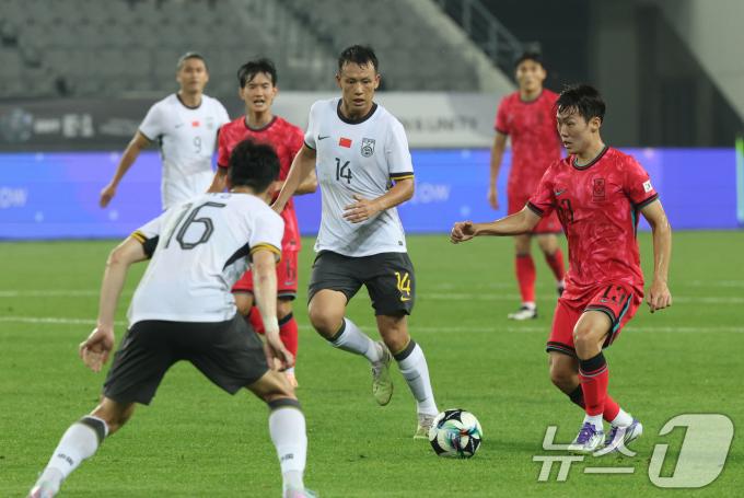 [뉴스1 PICK] 홍명보호, 중국과 동아시안컵 첫 경기서 3대0 완승