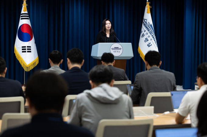 대통령실은 9일 보도자료를 통해  KTV 영상 저작물을 국민과 언론이 자유롭게 활용할 수 있도록 전면 개방한다고 밝혔다. 강유정 대통령실 대변인이 9일 서울 용산구 대통령실 청사에서 차관급 인사 관련 브리핑을 하고 있다. /사진=뉴스1