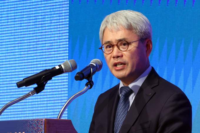 윤희성 한국수출입은행장이 25일 오후 서울 중구 롯데호텔에서 열린 2024 개발협력의 날 기념식에서 축사를 하고 있다./사진-뉴스1