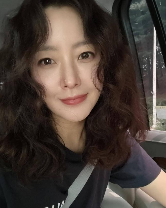 사진=김희선 인스타그램 갈무리