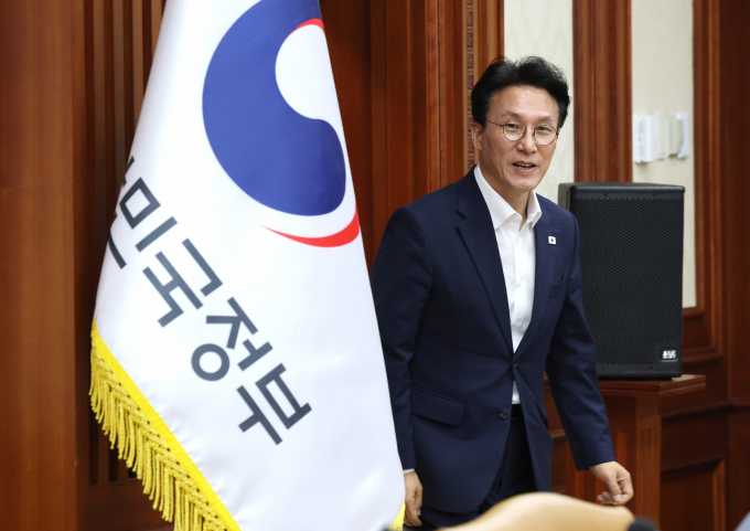김민석 국무총리가 오는 10월 열리는 아시아·태평양 경제협력체(APEC) 정상회의 준비 상황을 점검 차 경북 경주시를 방문한다. 사진은 지난 10일 김민석 국무총리가 서울 종로구 정부서울청사에서 열린 국정현안관계장관회의에 참석하고 있는 모습. /사진=뉴스1